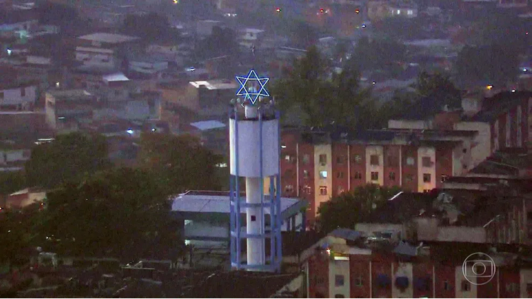 G1 - Moradores de Pai Pedro, Minas Gerais, pedem por água doce