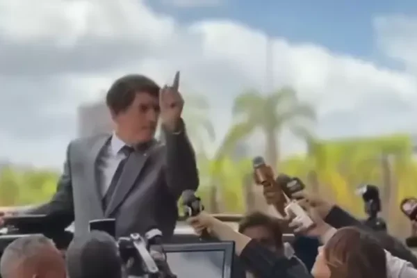 filme_bolsonaro-goup