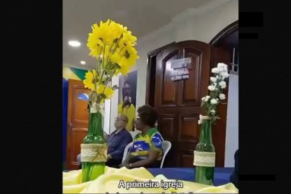 igreja bolsonariana falso